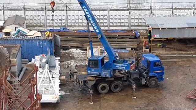 Реновация в Ростокино.Пр.Мира 135А .Котлован готов,возводится фундаментная плита.21.03.2023г.