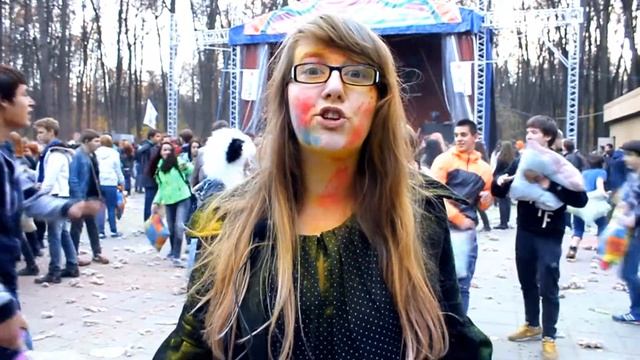 #МоскваОдобряет. Эпичная битва подушками! смотреть онлайн