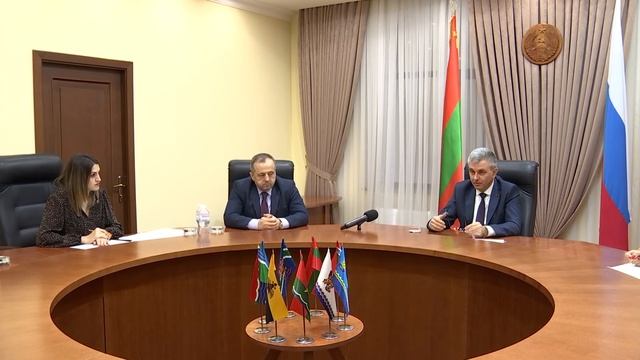 Президент провел совещание, посвященное повышению уровня квалификации приднестровских медиков смотреть онлайн