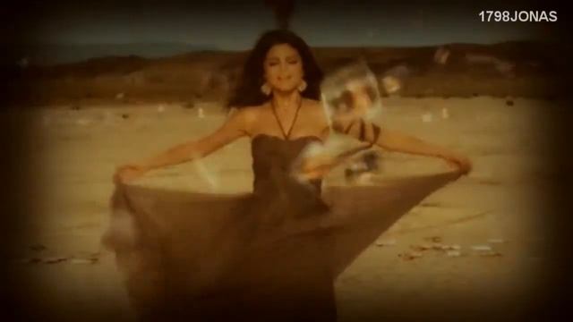 Whenever, Wherever{Selena Gomez} смотреть онлайн