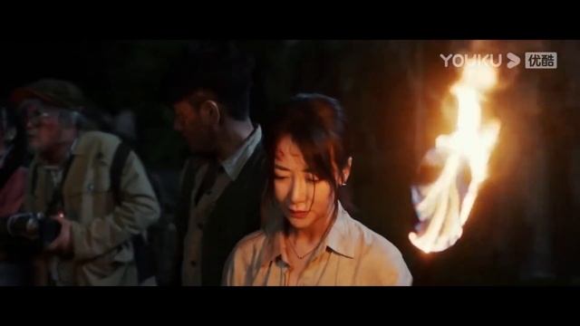 奸商死到臨頭還想著拍視頻，被霸王龍一尾巴打飛！【大蛇3 龍蛇之戰 Orochi 3 Battle of Dragon Snake】 смотреть онлайн