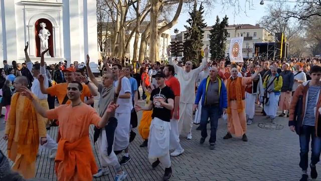 2017-04-01 Харинама смотреть онлайн