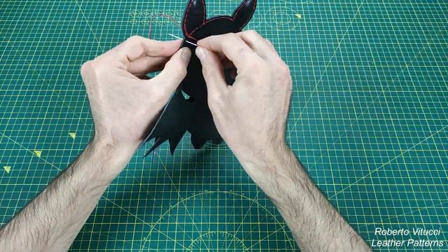 Free Pattern - How to make a Leather Halloween Stuffed Bat - DIY - Instructional Video смотреть онлайн