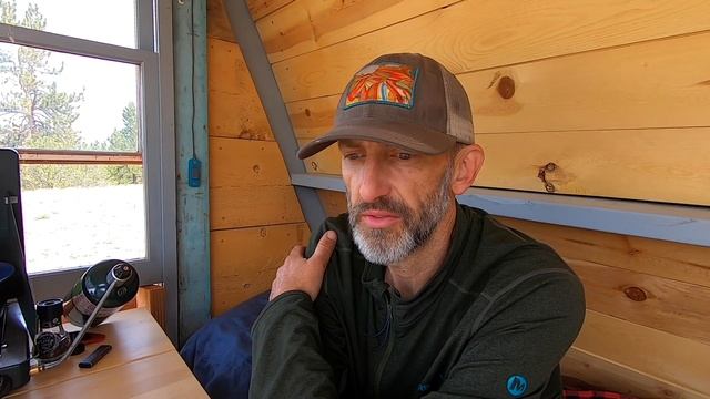 Mellow Sunday at the Cabin, Solar Power Solution for Operating this Off-Grid A-Frame: 4x4 Nomad Lif смотреть онлайн