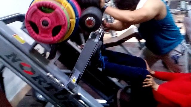 Weight 430 kg without supplement protein смотреть онлайн