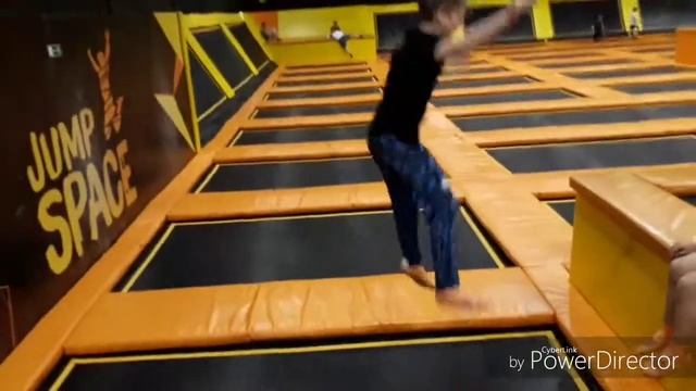 Vlogs-Jump Space♤Maza stroika♤ielīdām pirmajā stāvā. смотреть онлайн