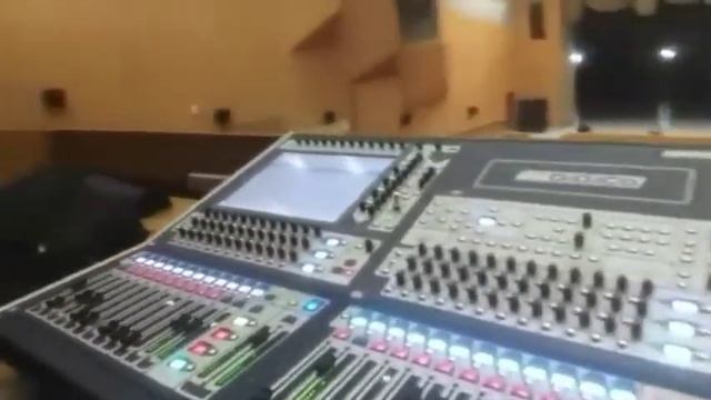 DiGiCo SD8  мощный путь