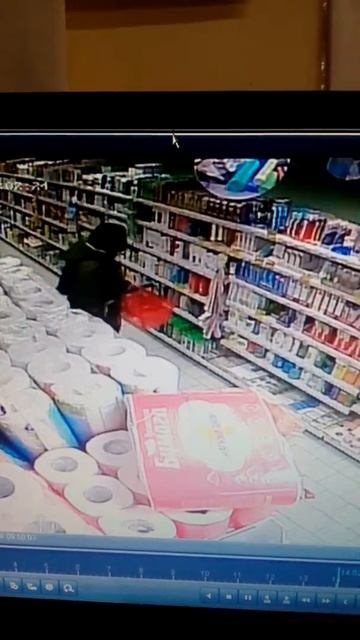 Воры в пятерочке смотреть онлайн
