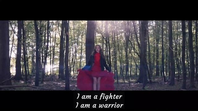 Emma Kok - Strijder - Official Video (English Subtitles)