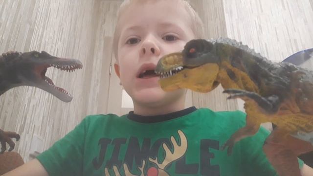 Тирекс против спинозавра