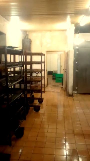 Рыбный цех,в селе уйское где я работаю.печи где коптят рыбу. смотреть онлайн