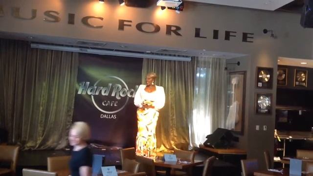 Onyx performing for Dallas Drag Brunch at the Hard Rock Cafe! смотреть онлайн