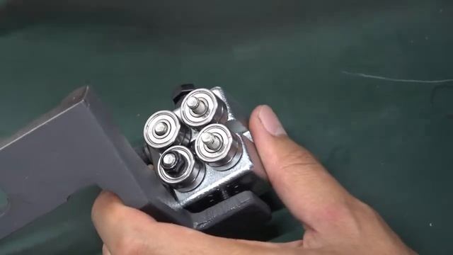 BAND SAW BEAVER6 How to remove Bearings in Blade Guide смотреть онлайн