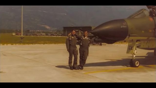 CVR - 1975 USAF F-4D Phantom II 66-0256 incident [Compressor stall/Engine Fire] 22 November 1975 смотреть онлайн