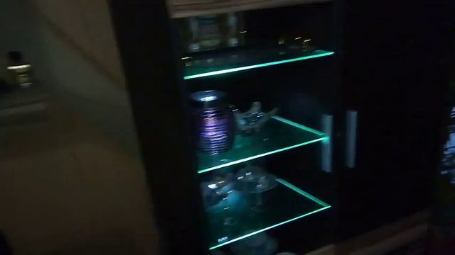 Cabinets glass LED lights смотреть онлайн
