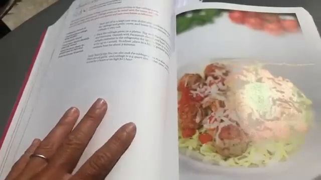 Preview of Keto Restaurant Favorites смотреть онлайн