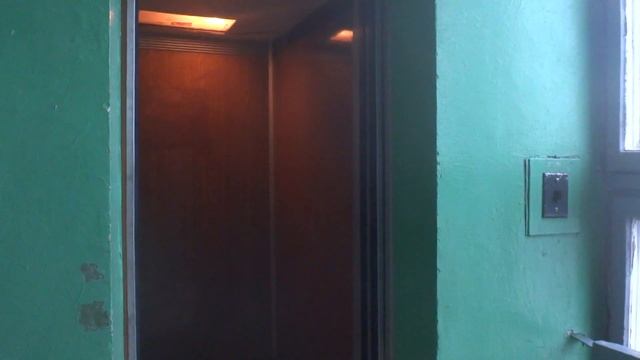 Электрические лифты (г. Королев), V=0,71, 1 м-с, г-п 320, 500 кг (76) смотреть онлайн