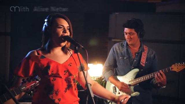 ViVo - 'Señorita' / Justin Timberlake (Cover) Live In Session at The Silk Mill смотреть онлайн