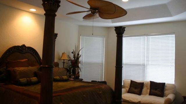 Saturnia Isles смотреть онлайн