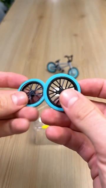 КУПИЛ НА АВИТО ФИНГЕР BMX ‼️ #скейтборд #скейт #а4 #fingerboard #bmx #shorts #авито #рекомендации смотреть онлайн