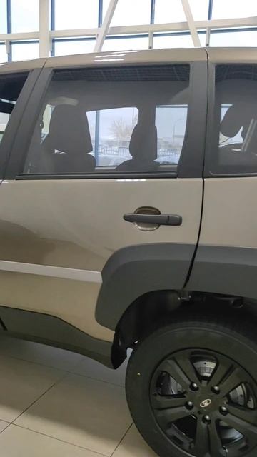 НОВАЯ НИВА ТРЕВЕЛ ТЕПЕРЬ С ПОДУШКОЙ БЕЗОПАСНОСТИ ЦЕНА 2025 ГОД. смотреть онлайн