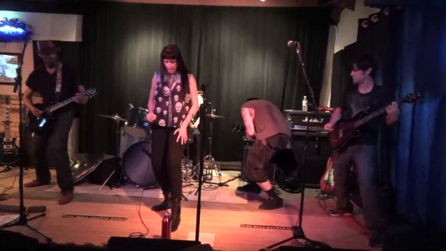 Boys of Summer cover by The Ataris-sung by Tara Marie of Seeing Red-Old Princeton Landing-5-24-14 смотреть онлайн