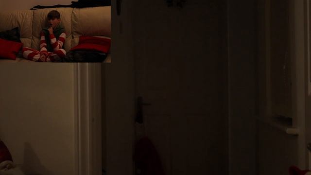 ELF ON THE SHELF CAUGHT FLYING ON CAMERA *REAL смотреть онлайн