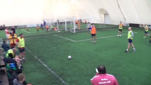 ФК Техно - Заводные Апельсины (полный матч) смотреть онлайн