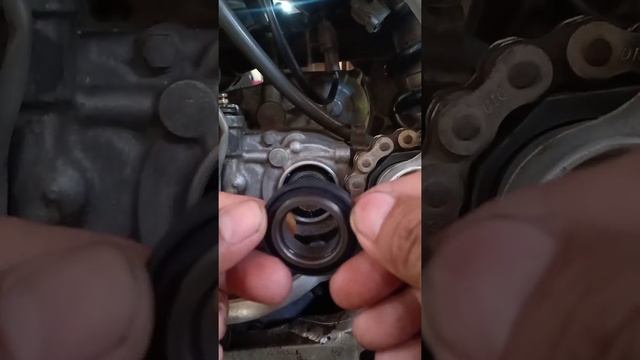 KX250F | replace oil seal counter shaft смотреть онлайн