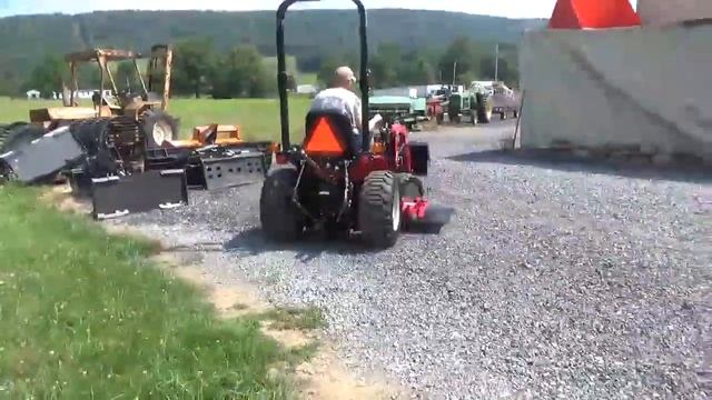 2015 Mahindra eMAX 22 Sub Compact Tractor Loader Belly Mower 149 Hours Diesel 4X4 For Sale смотреть онлайн