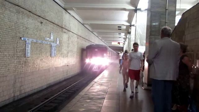 Номерные на станции Смоленская смотреть онлайн