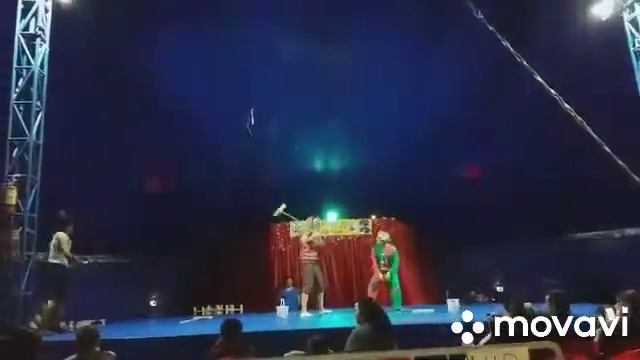Клоунское трио репризa швабра смотреть онлайн