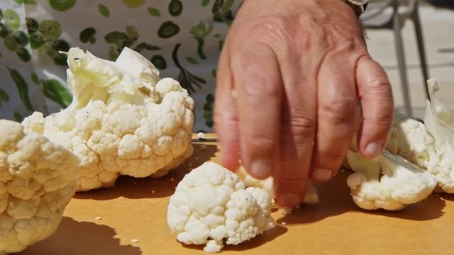 ROBERT MAKŁOWICZ GRILLOWANIE „ Kalafiorowe Curry I Placki Roti