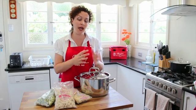 PastaTV - Should I Defrost My Pasta Before Cooking? смотреть онлайн