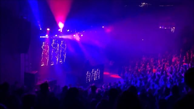 Kaytranada - Live at FORM Arcosanti 5/11/2019 смотреть онлайн