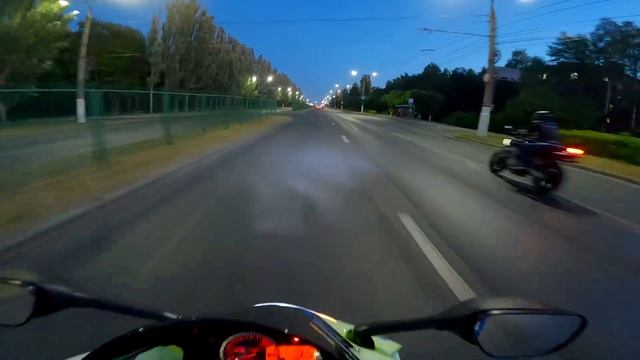 первый выезд после моря на Джиксере смотреть онлайн