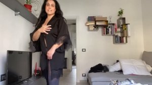 Sara prova i collant Merry Style Pantyhose con ricamo sulla coscia