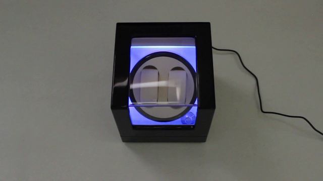 Шкатулка для часов с подсветкой