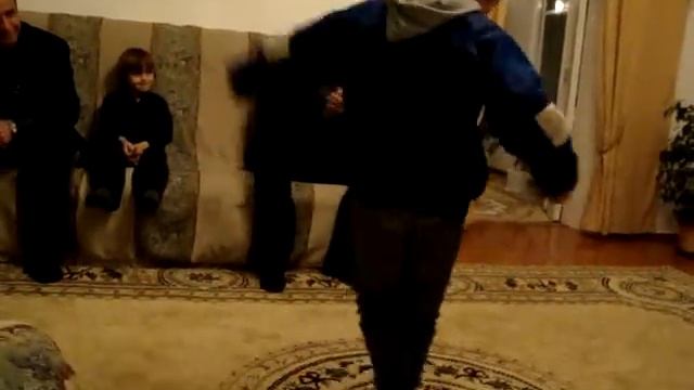 Илес танцор из Шалажей.MPG смотреть онлайн