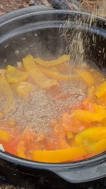 The Beautiful Mess! Superb Bean Sausage Soup & Baguettes смотреть онлайн