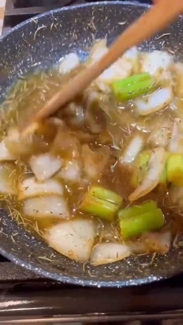 Roasted chicken pan sauce recipe #shorts30 смотреть онлайн