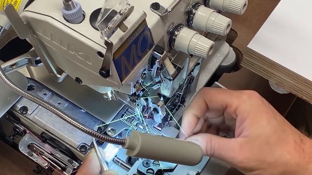 Threading Juki MO6843 6-Thread Serger