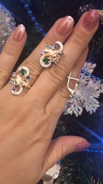 Арт 0377.06 Комплект из серебра с золотом и фианитами смотреть онлайн