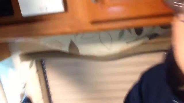 12 volt fuse panel 2006 Fleetwood Pacearrow смотреть онлайн