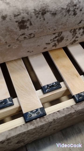 Мини диван,раскладывается в кровать