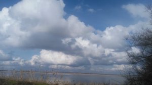 Речка, небо надо мною - Это все моё, родное!