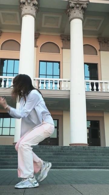 K-POP DANCING COVER IN GRODNO - BELARUS #dancer #grodnodancers #belarus #кпоп #кпопгродно смотреть онлайн