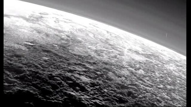 UFO over Pluto on the official NASA photo НЛО над Плутоном смотреть онлайн