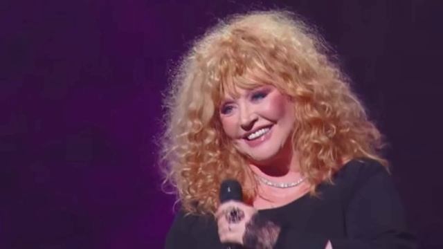 УСТАЛА ТАК ЖИТЬ! СЛОМЛЕННАЯ ЖИЗНЬЮ АЛЛА ПУГАЧЕВА ПОЛУЧИЛА ЖЁСТКИЙ УДАР!