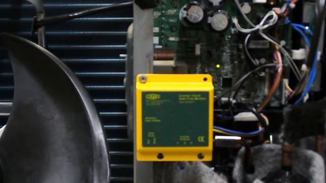Inverter testing using the Refco Inverter checker смотреть онлайн